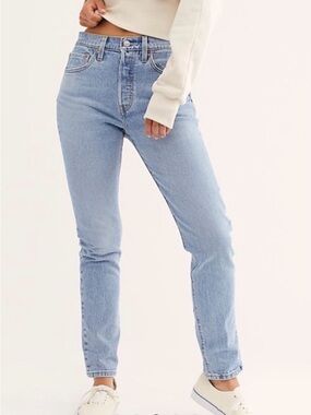Levi's 501 Skinny Light Blue Straight Leg Women's Jeans